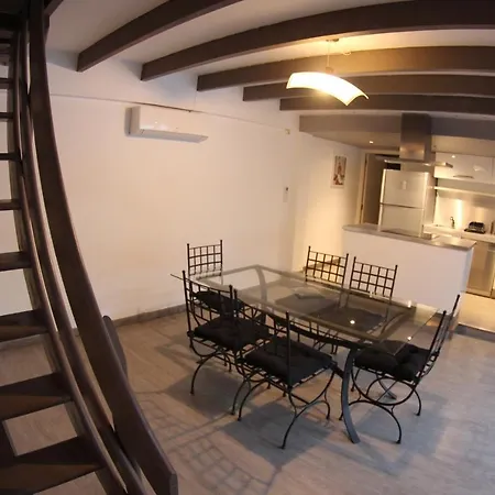 Maison St Jacques 度假居 *